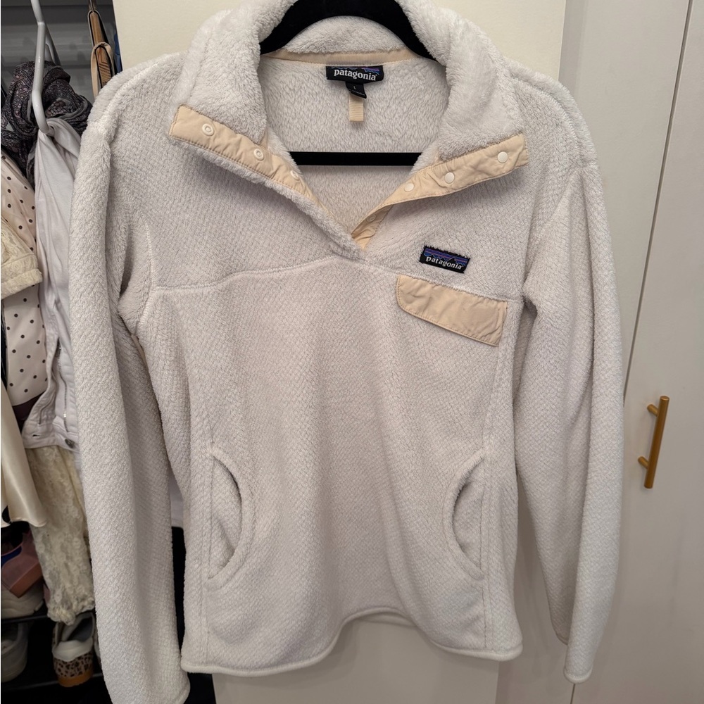 Patagonia White Fleece Pullover Sweatshirt - Picture 5 of 5